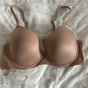 Victoria's Secret Body Nude Bra